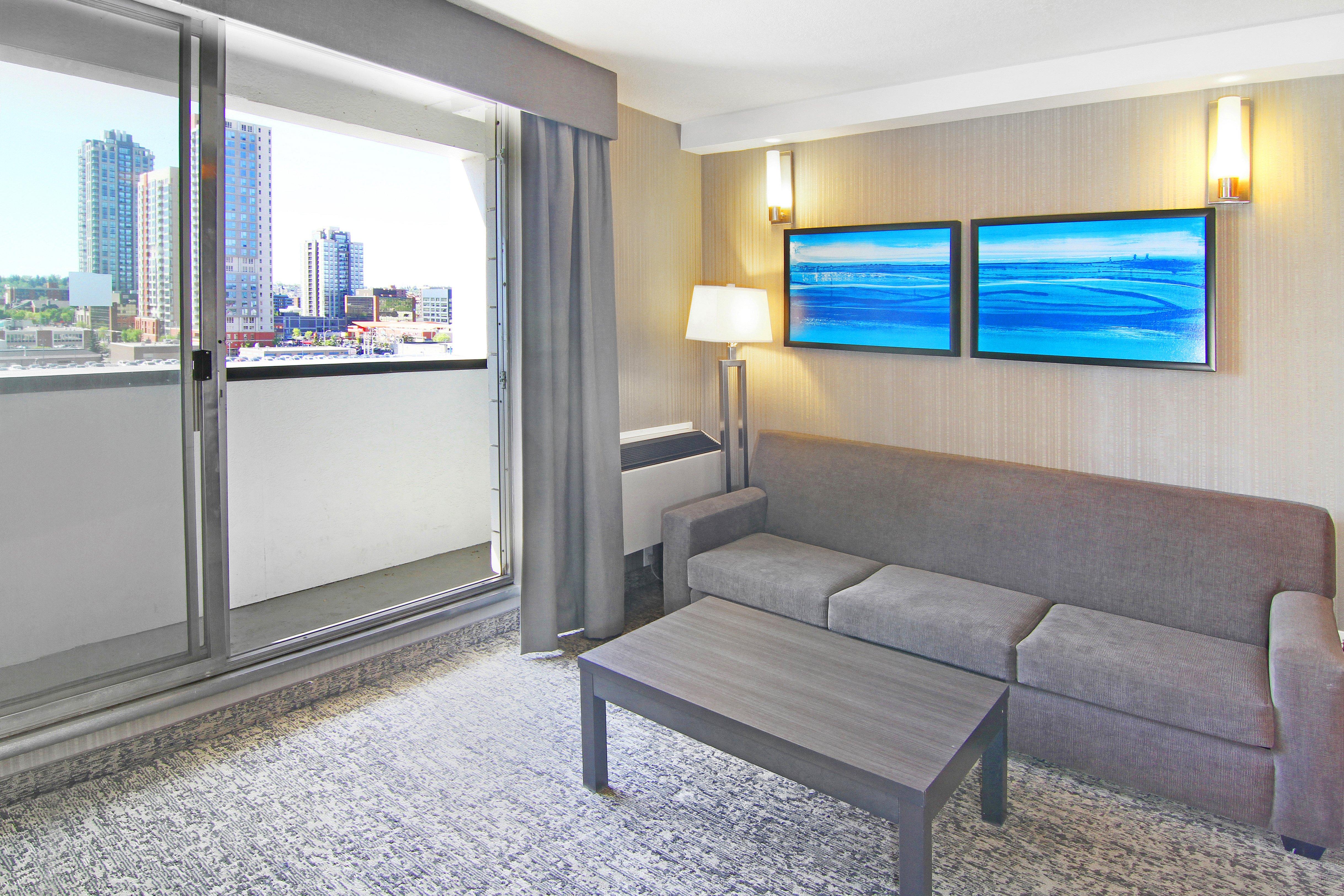 Holiday Inn Express And Suites Calgary By Ihg Exteriör bild