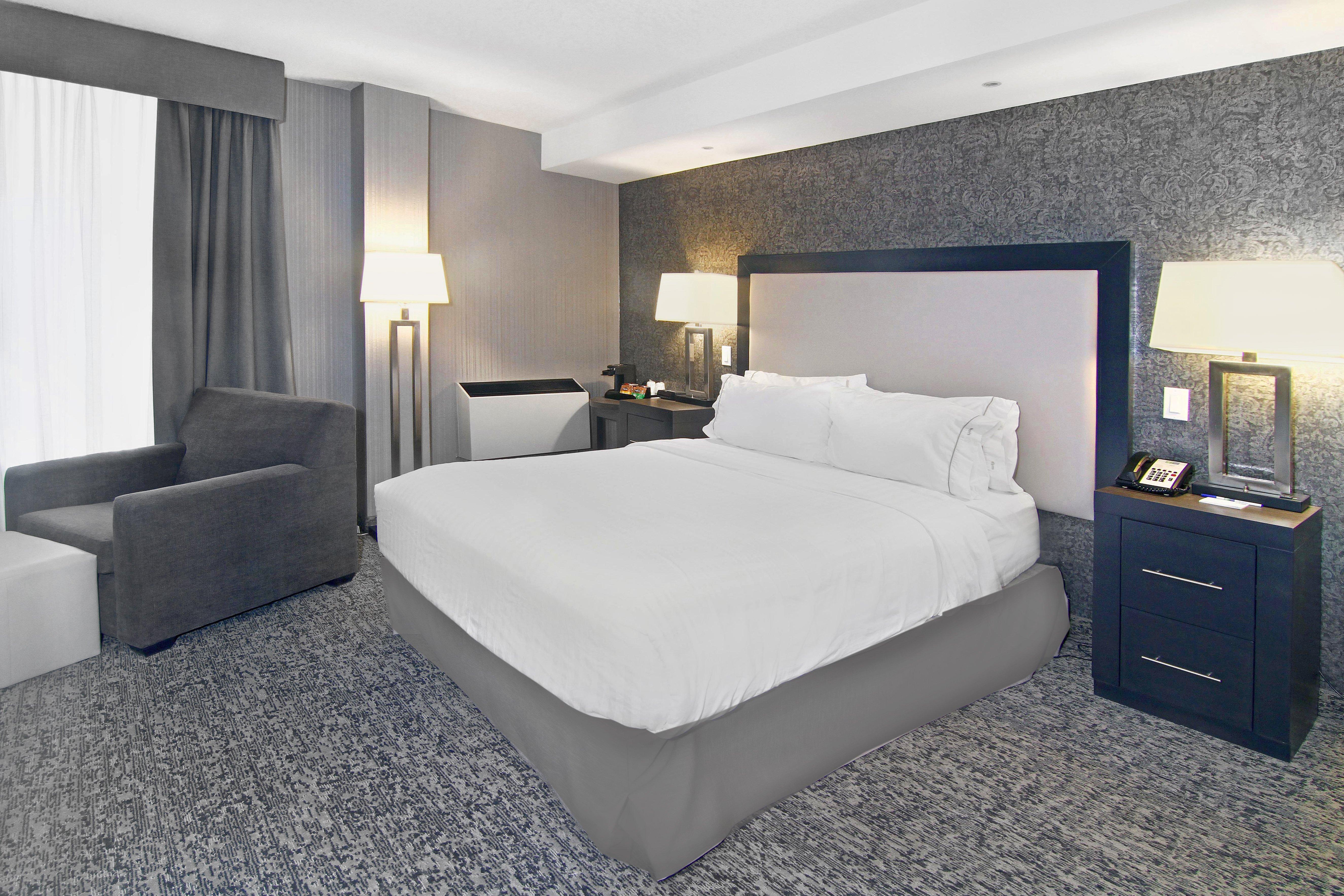 Holiday Inn Express And Suites Calgary By Ihg Exteriör bild