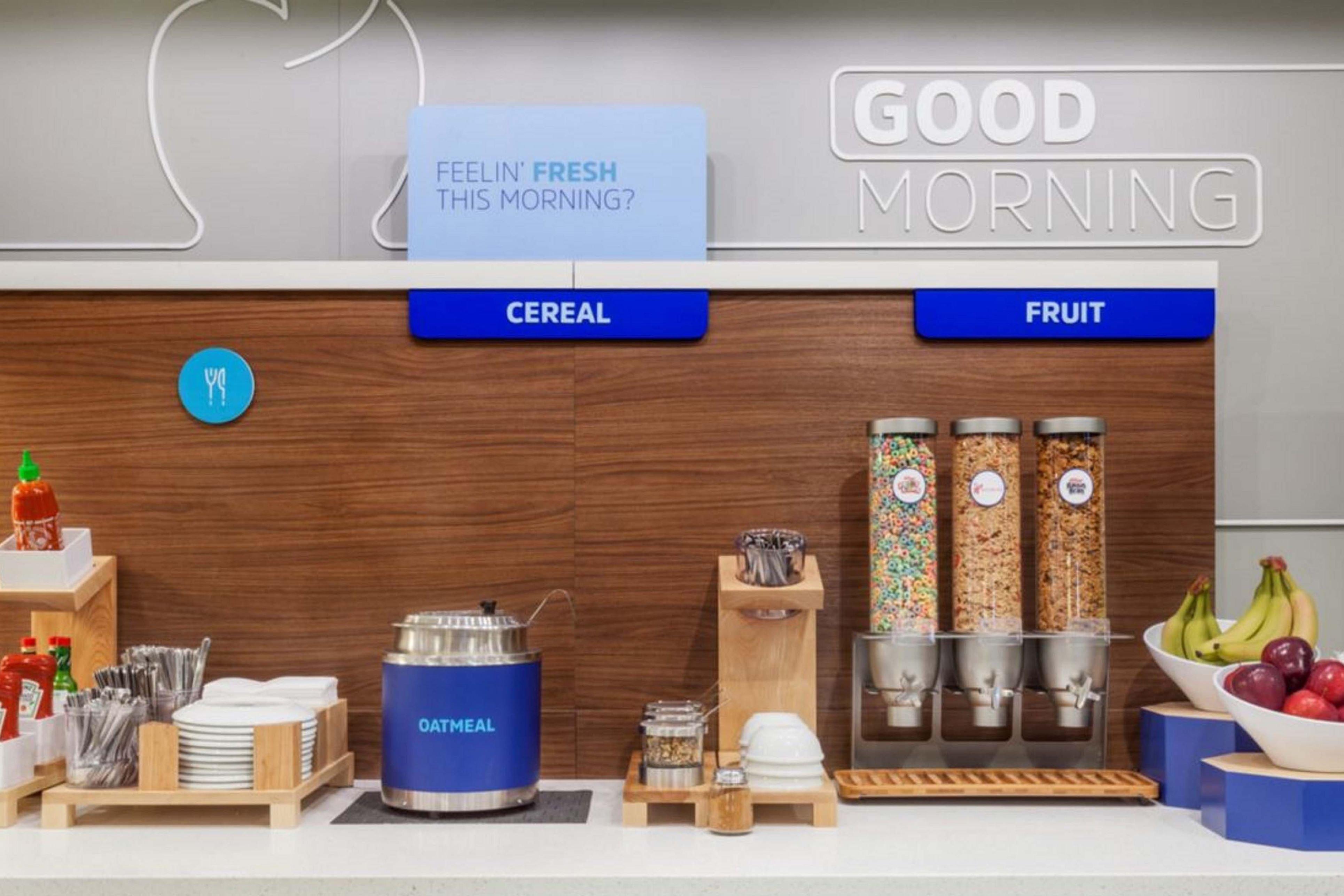 Holiday Inn Express And Suites Calgary By Ihg Exteriör bild