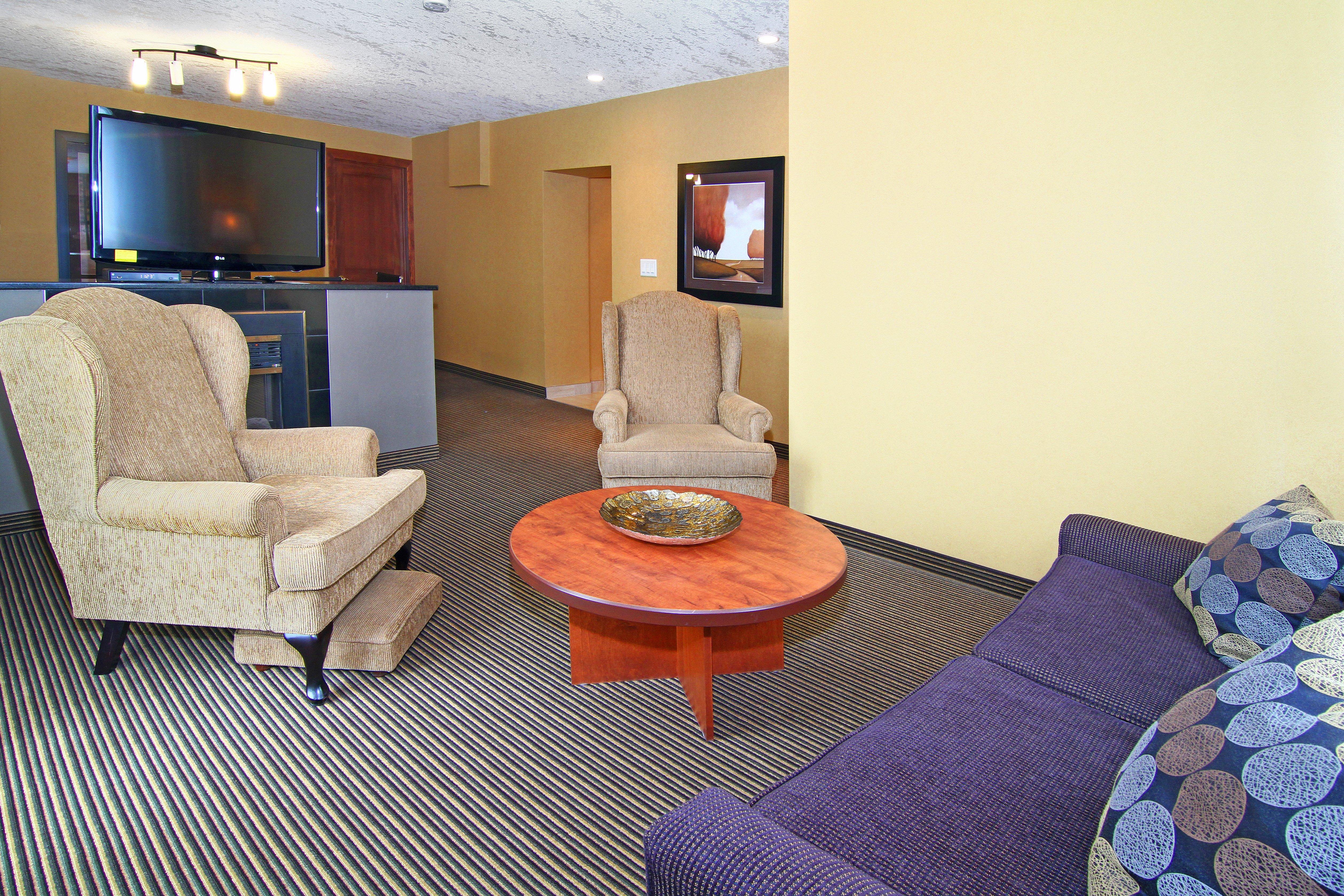 Holiday Inn Express And Suites Calgary By Ihg Exteriör bild
