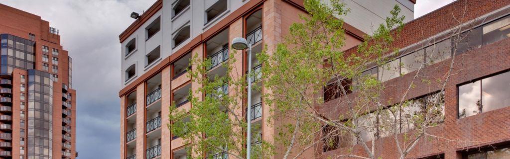 Holiday Inn Express And Suites Calgary By Ihg Exteriör bild